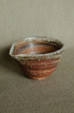 Load image into Gallery viewer, Shigaraki clay woodfired australian craft