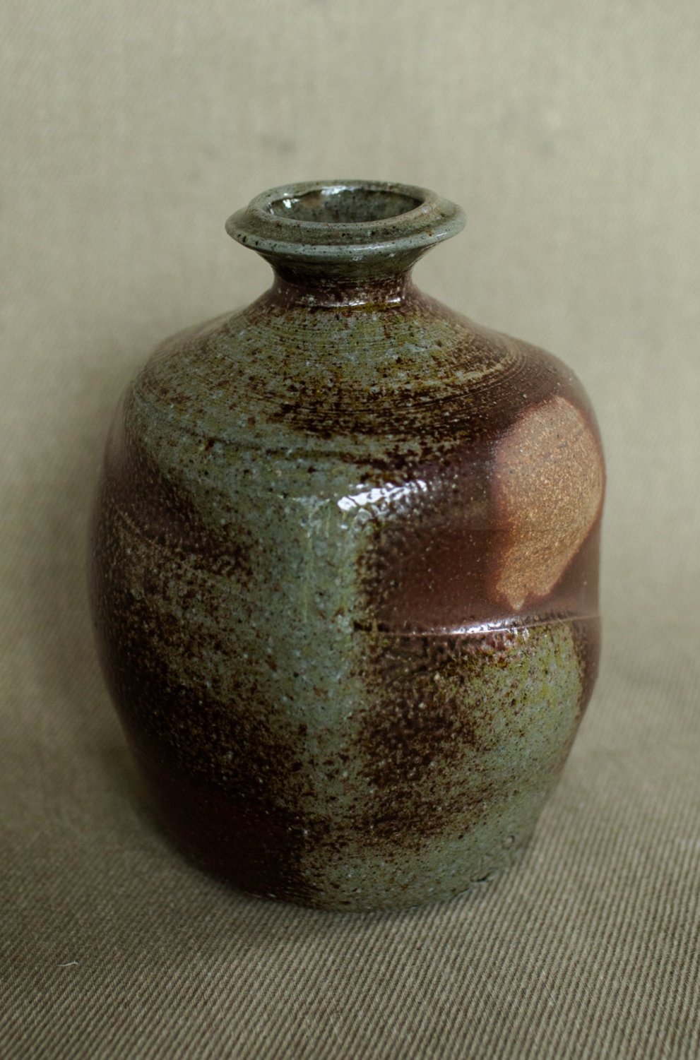 ceramic vase soda kiln wheel throwing